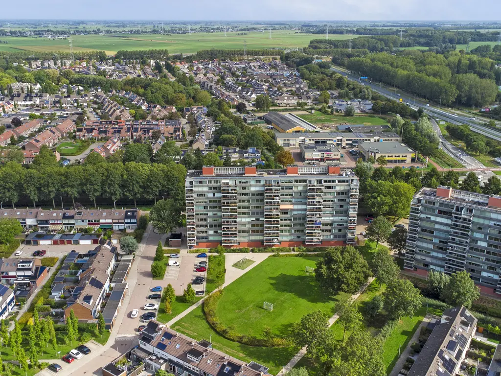 P.J. Oudstraat 74, PAPENDRECHT