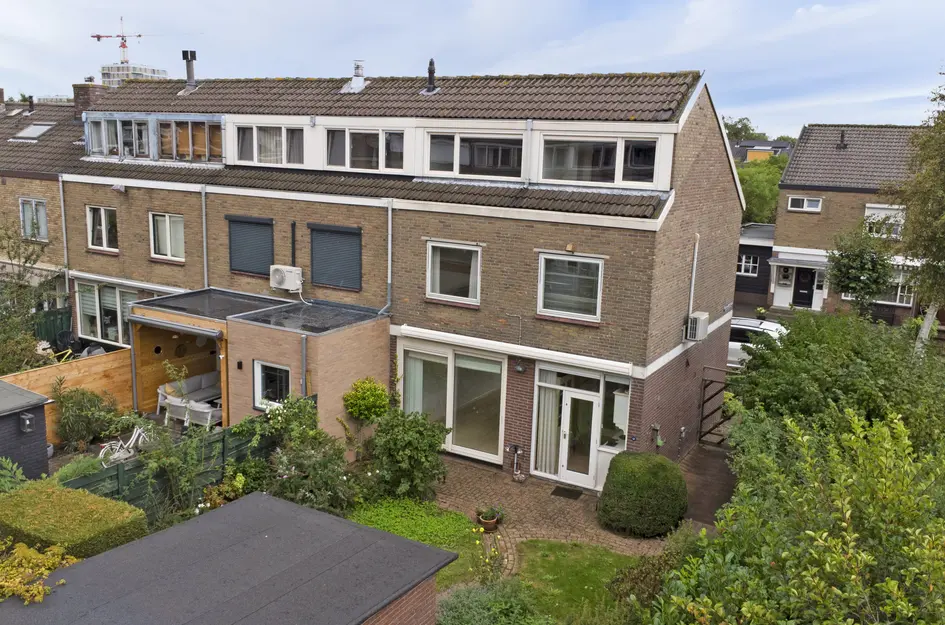 Pieter de Hooghstraat 22