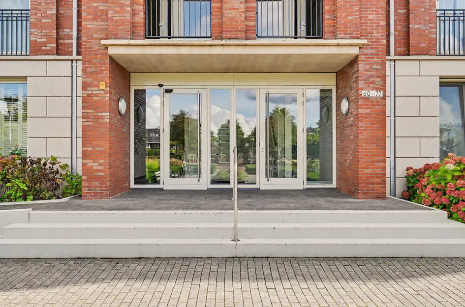 Hovenlaan 77