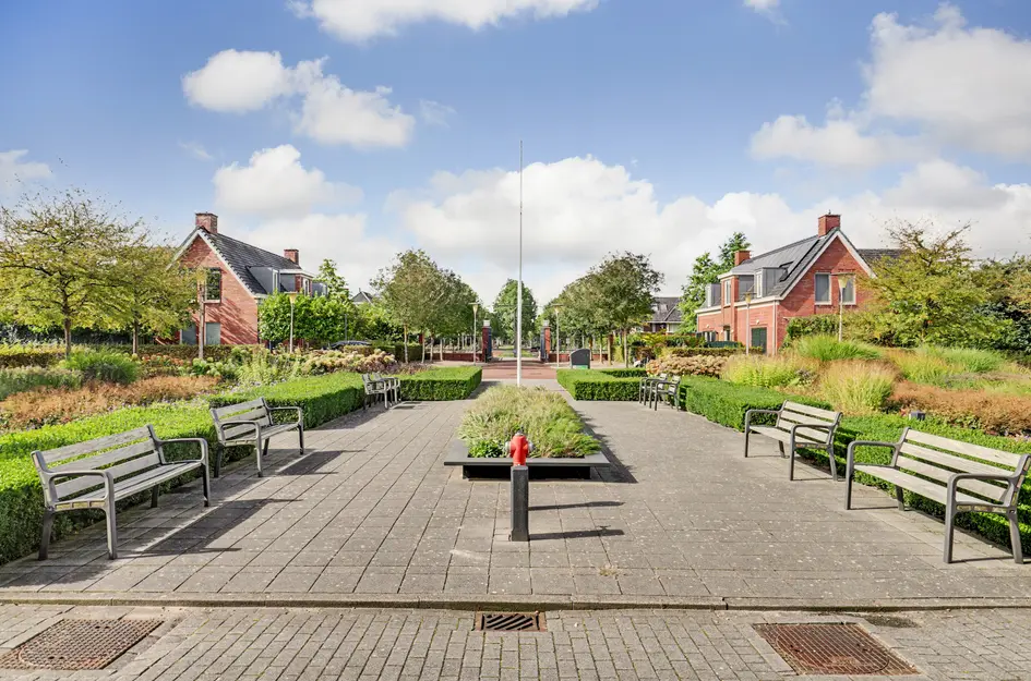 Hovenlaan 77