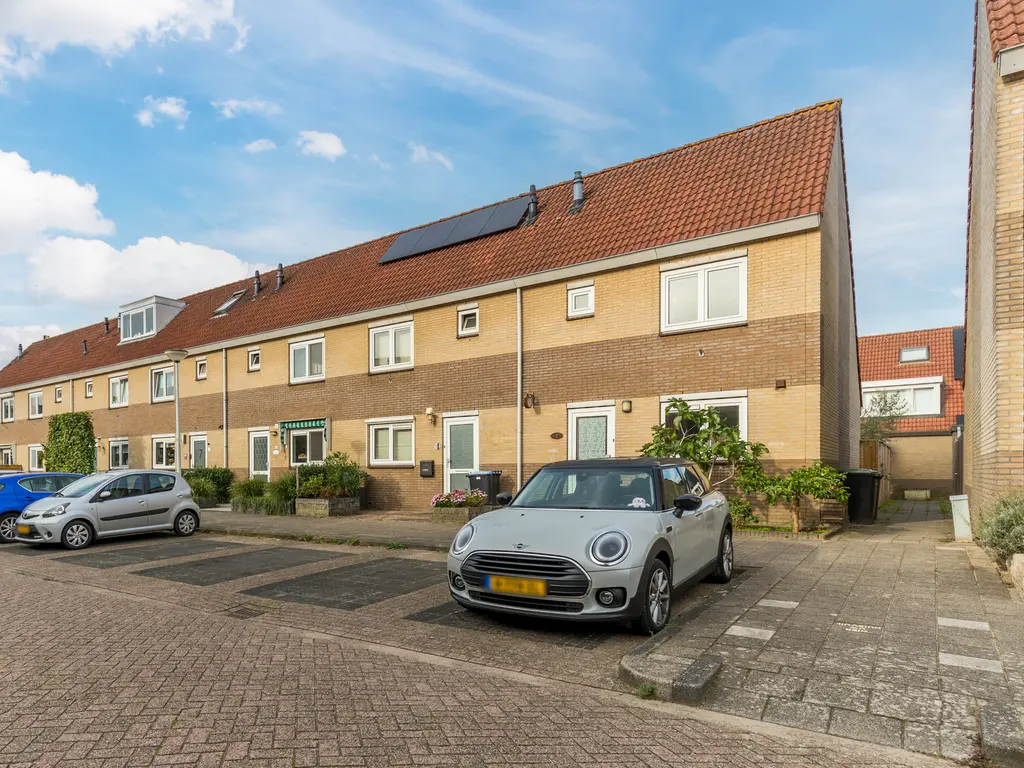 Dennenhof 13, PAPENDRECHT