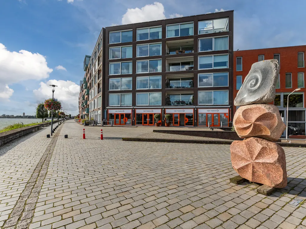 Merwehoofd 1, PAPENDRECHT