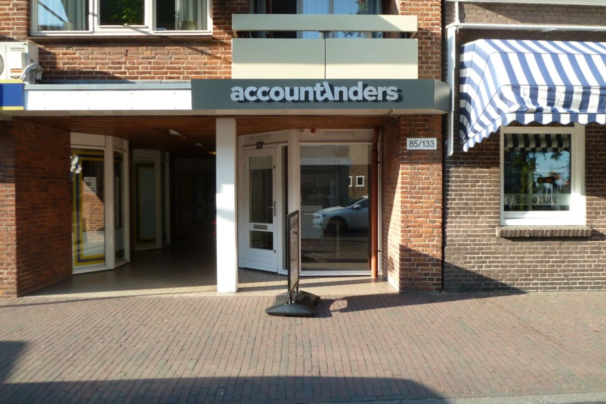 Dam 135, ALBLASSERDAM