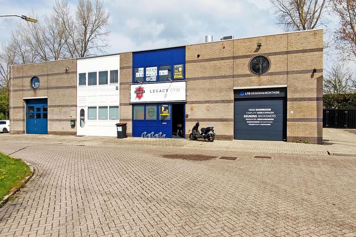 De Biezen 40, PAPENDRECHT