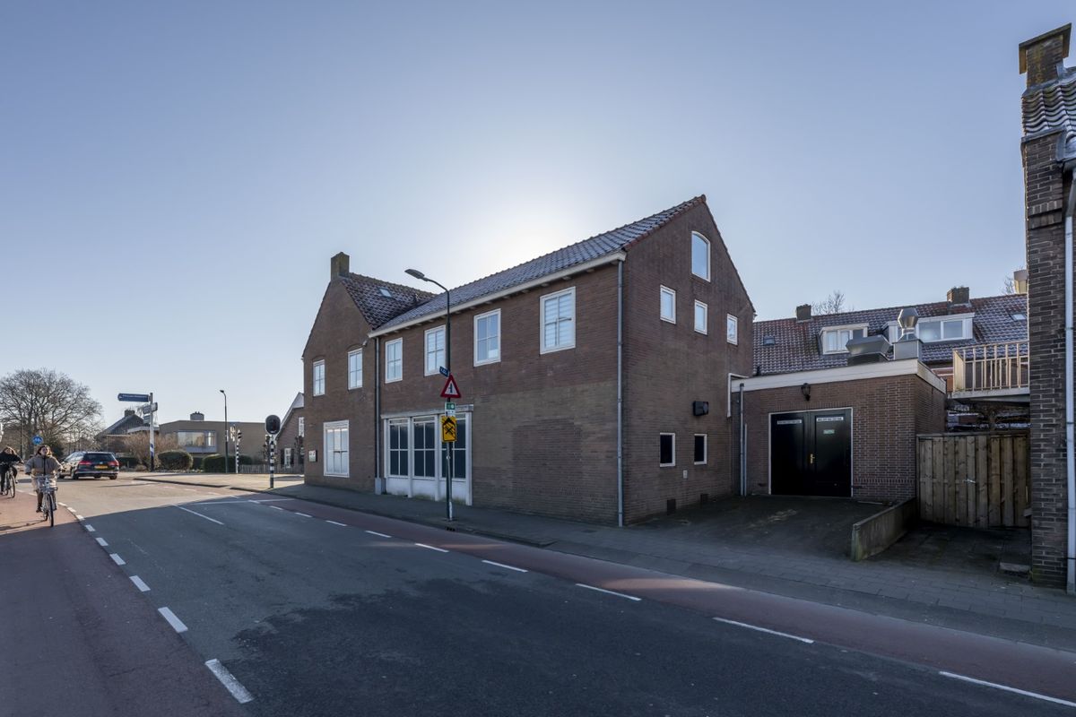 Damstraat 2, HARDINXVELD-GIESSENDAM