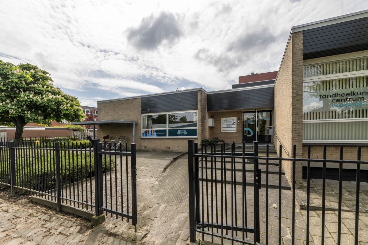 van Karnebeekpad 5, ZWIJNDRECHT