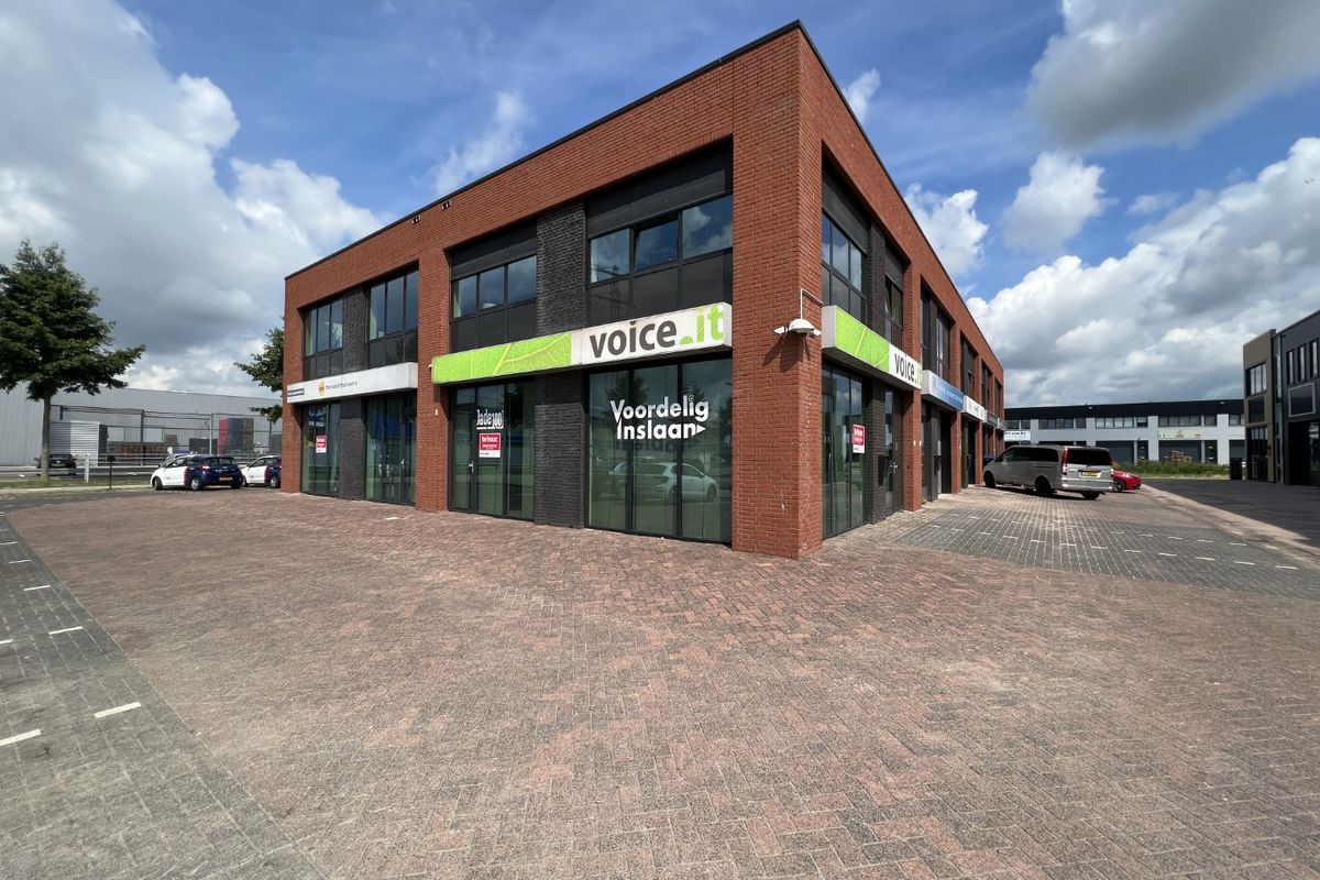 Jade 100, DORDRECHT