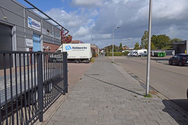 Het Tasveld 9, HENDRIK-IDO-AMBACHT