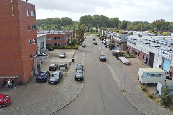 Het Tasveld 9, HENDRIK-IDO-AMBACHT
