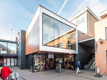 Overtoompassage 12, PAPENDRECHT