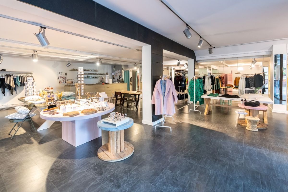 Overtoompassage 12, PAPENDRECHT