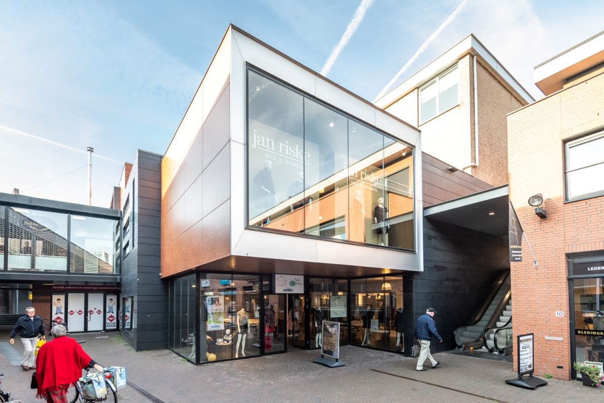 Overtoompassage 12, PAPENDRECHT