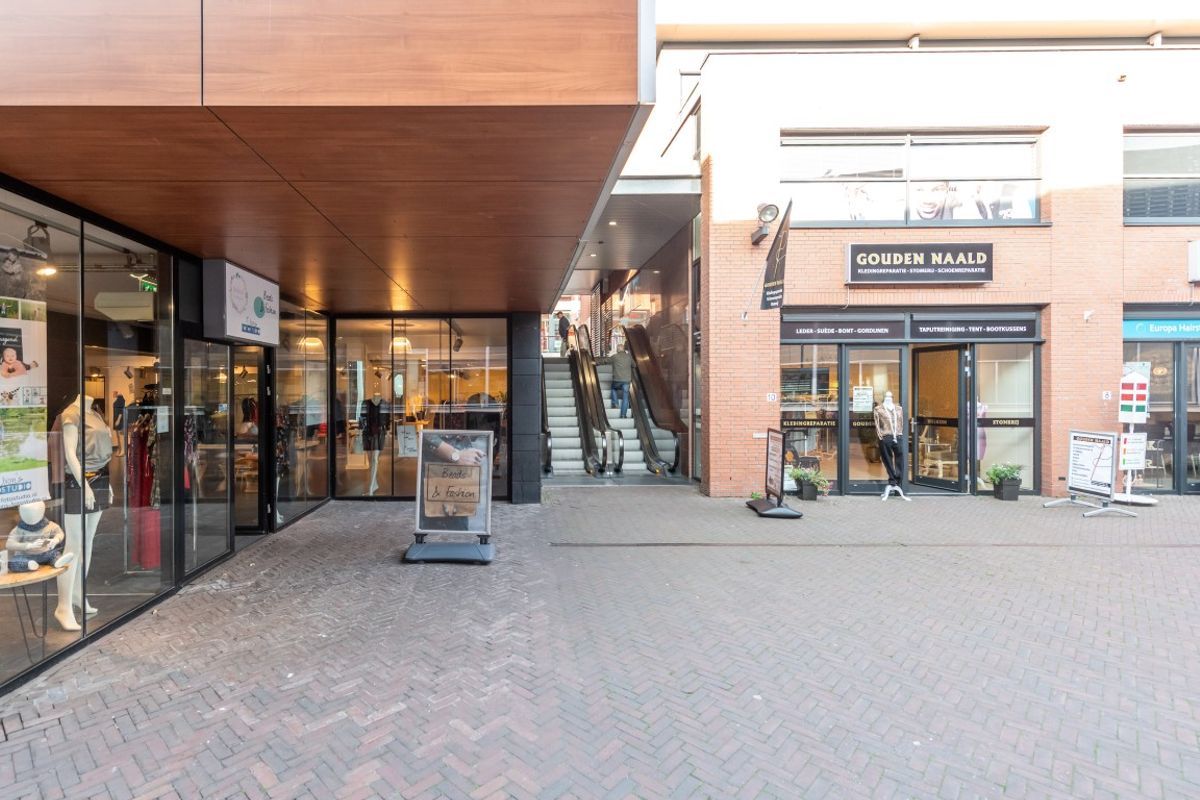 Overtoompassage 12, PAPENDRECHT