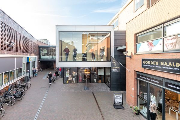 Overtoompassage 12, PAPENDRECHT