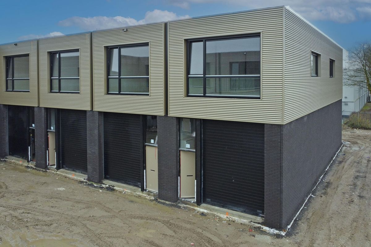 Oosteinde 5a 12, BARENDRECHT