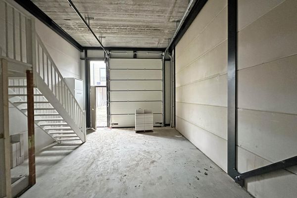 Oosteinde 5a 12, BARENDRECHT