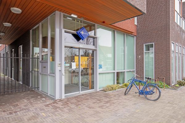 Burgemeester de Bruïnelaan 73, ZWIJNDRECHT