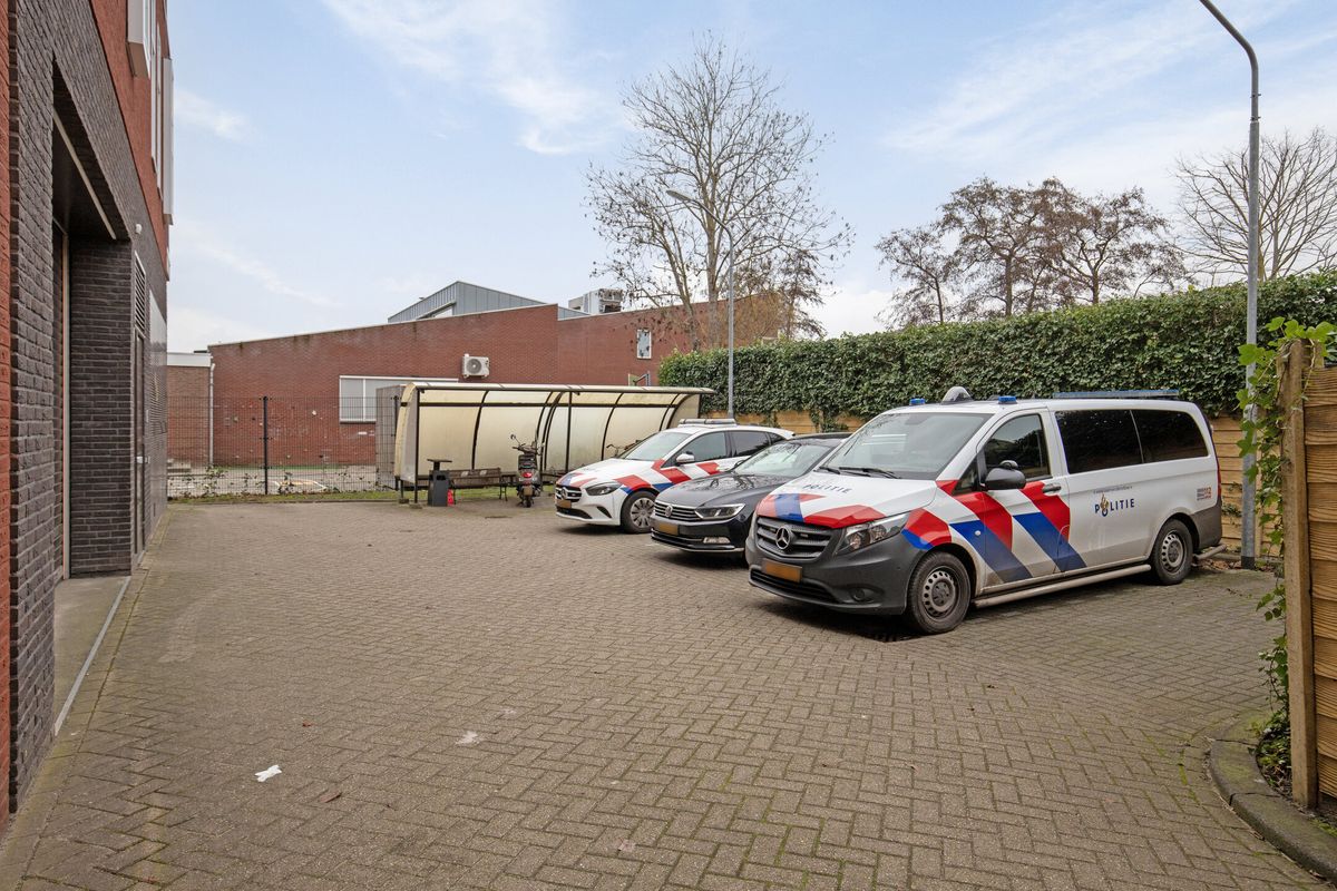 Burgemeester de Bruïnelaan 73, ZWIJNDRECHT