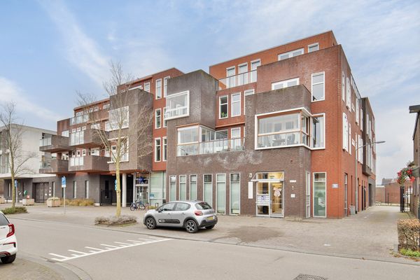 Burgemeester de Bruïnelaan 73, ZWIJNDRECHT