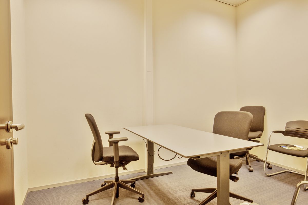 Burgemeester de Bruïnelaan 73, ZWIJNDRECHT