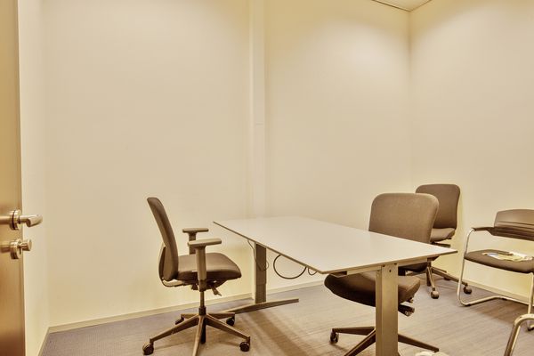 Burgemeester de Bruïnelaan 73, ZWIJNDRECHT