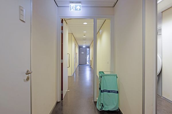 Burgemeester de Bruïnelaan 73, ZWIJNDRECHT