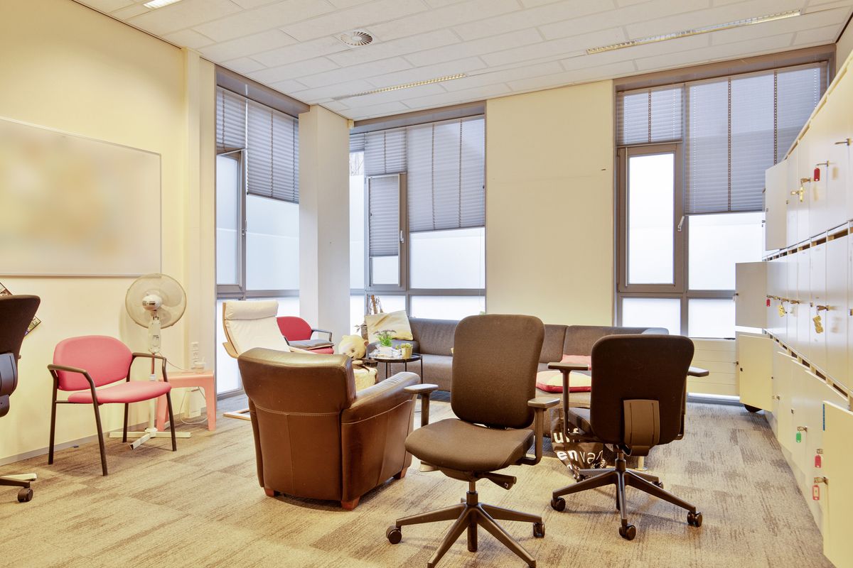 Burgemeester de Bruïnelaan 73, ZWIJNDRECHT