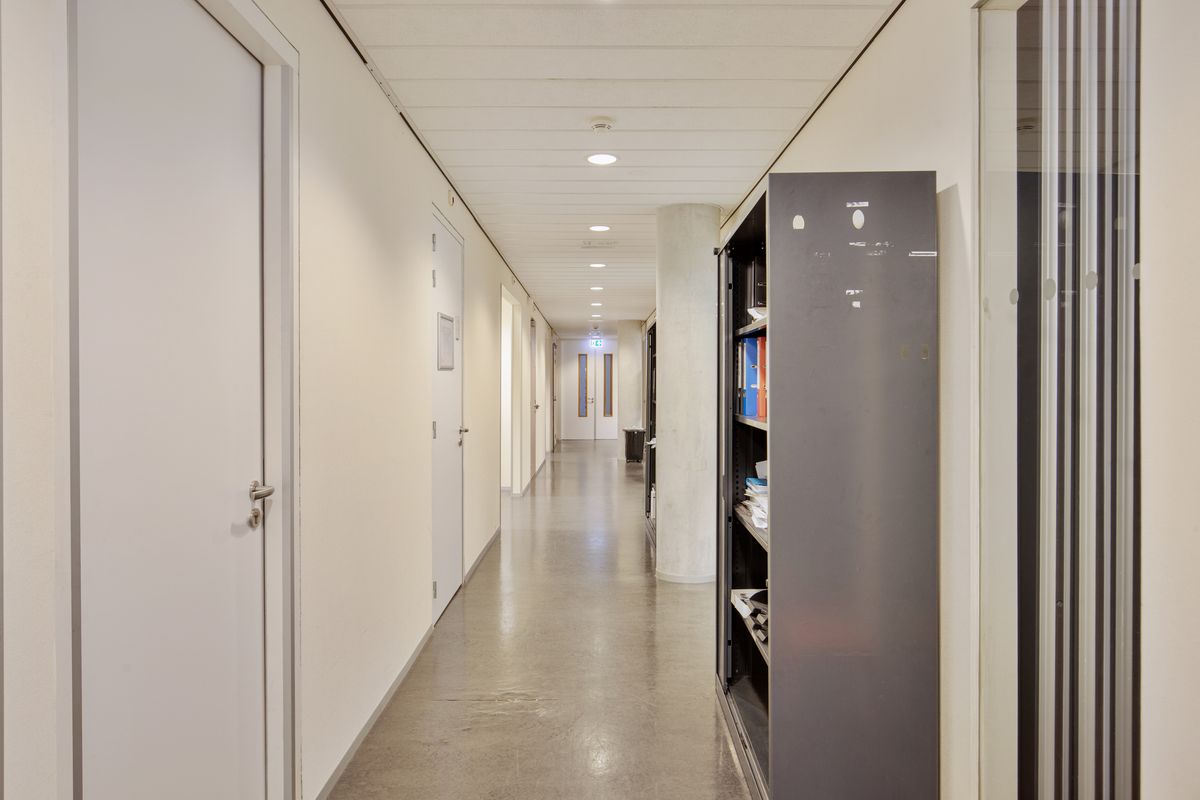 Burgemeester de Bruïnelaan 73, ZWIJNDRECHT