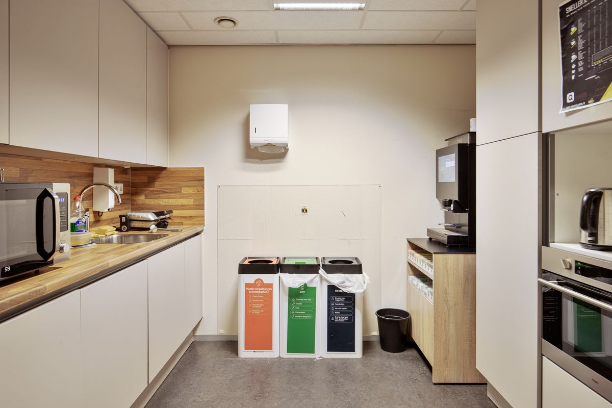 Burgemeester de Bruïnelaan 73, ZWIJNDRECHT