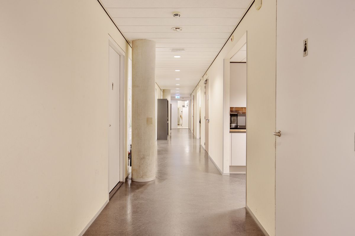 Burgemeester de Bruïnelaan 73, ZWIJNDRECHT