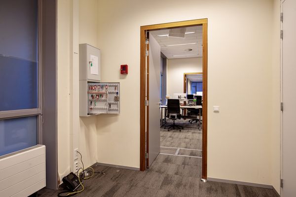 Burgemeester de Bruïnelaan 73, ZWIJNDRECHT