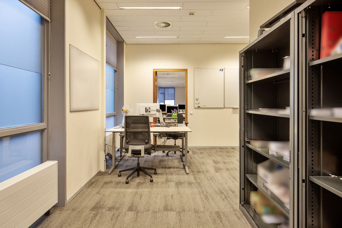 Burgemeester de Bruïnelaan 73, ZWIJNDRECHT