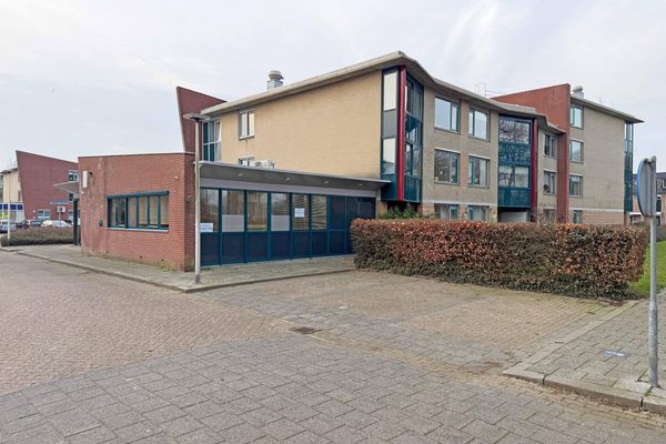 Charley Tooropstraat 24, HENDRIK-IDO-AMBACHT