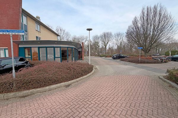 Charley Tooropstraat 24, HENDRIK-IDO-AMBACHT