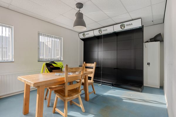 De Plaats 13, HENDRIK-IDO-AMBACHT