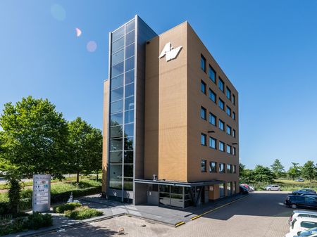 De Veldoven 13, HENDRIK-IDO-AMBACHT