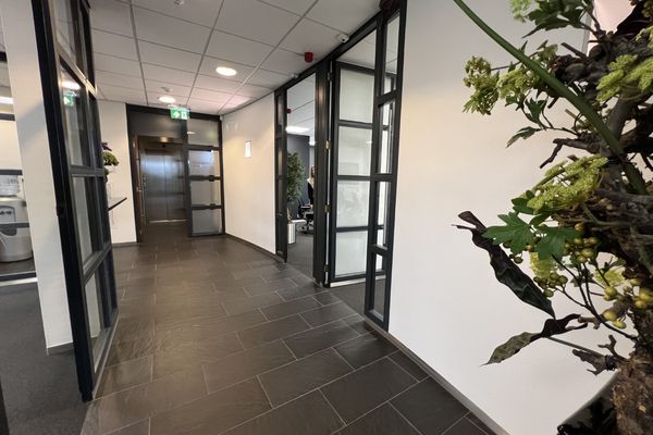 De Veldoven 13, HENDRIK-IDO-AMBACHT