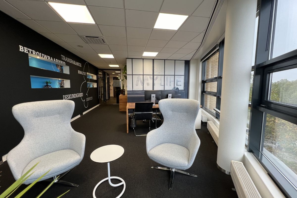 De Veldoven 13, HENDRIK-IDO-AMBACHT