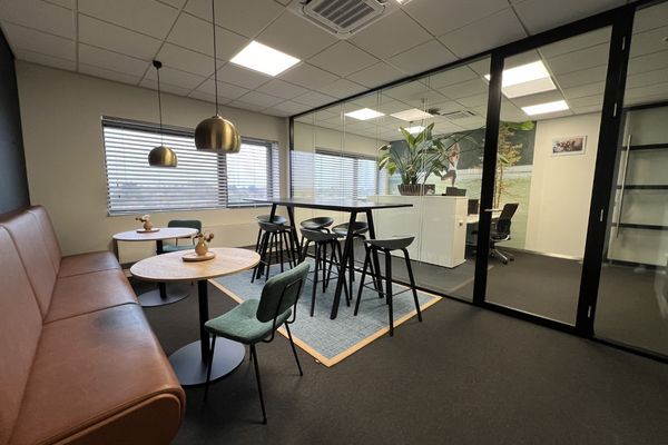 De Veldoven 13, HENDRIK-IDO-AMBACHT