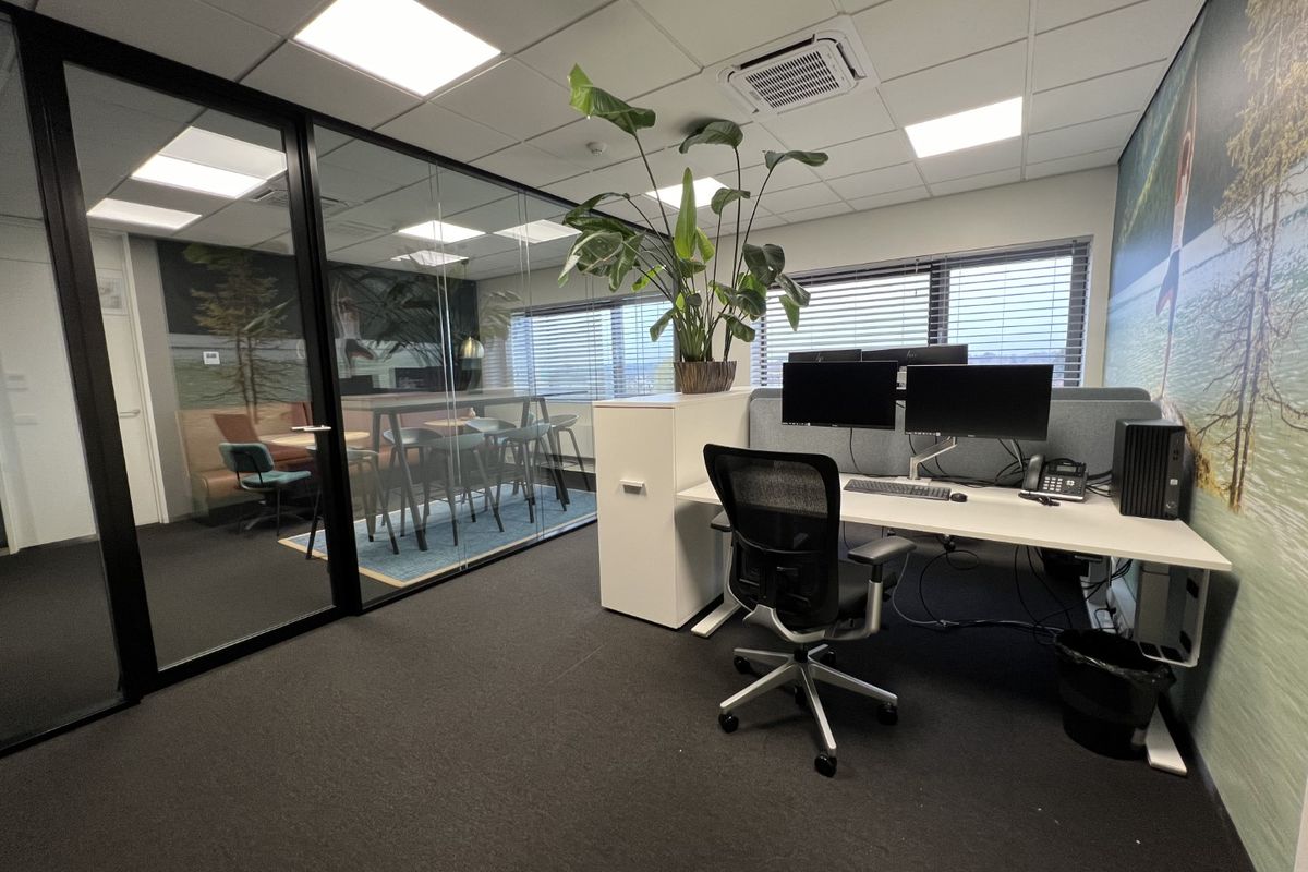 De Veldoven 13, HENDRIK-IDO-AMBACHT