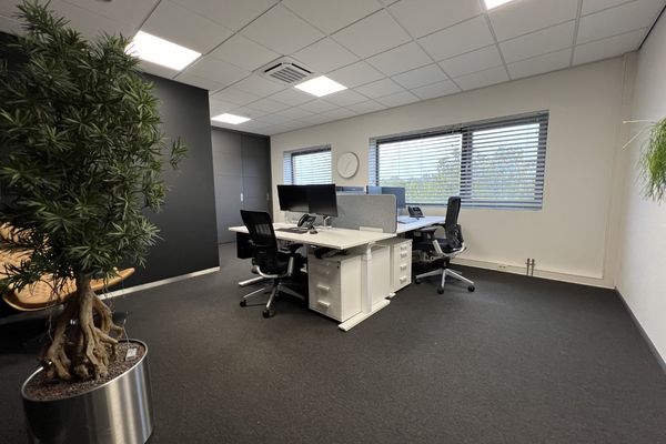 De Veldoven 13, HENDRIK-IDO-AMBACHT