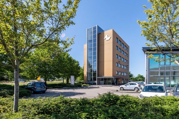 De Veldoven 13, HENDRIK-IDO-AMBACHT