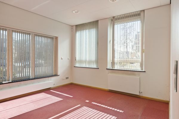 Burgemeester de Bruïnelaan 5, ZWIJNDRECHT