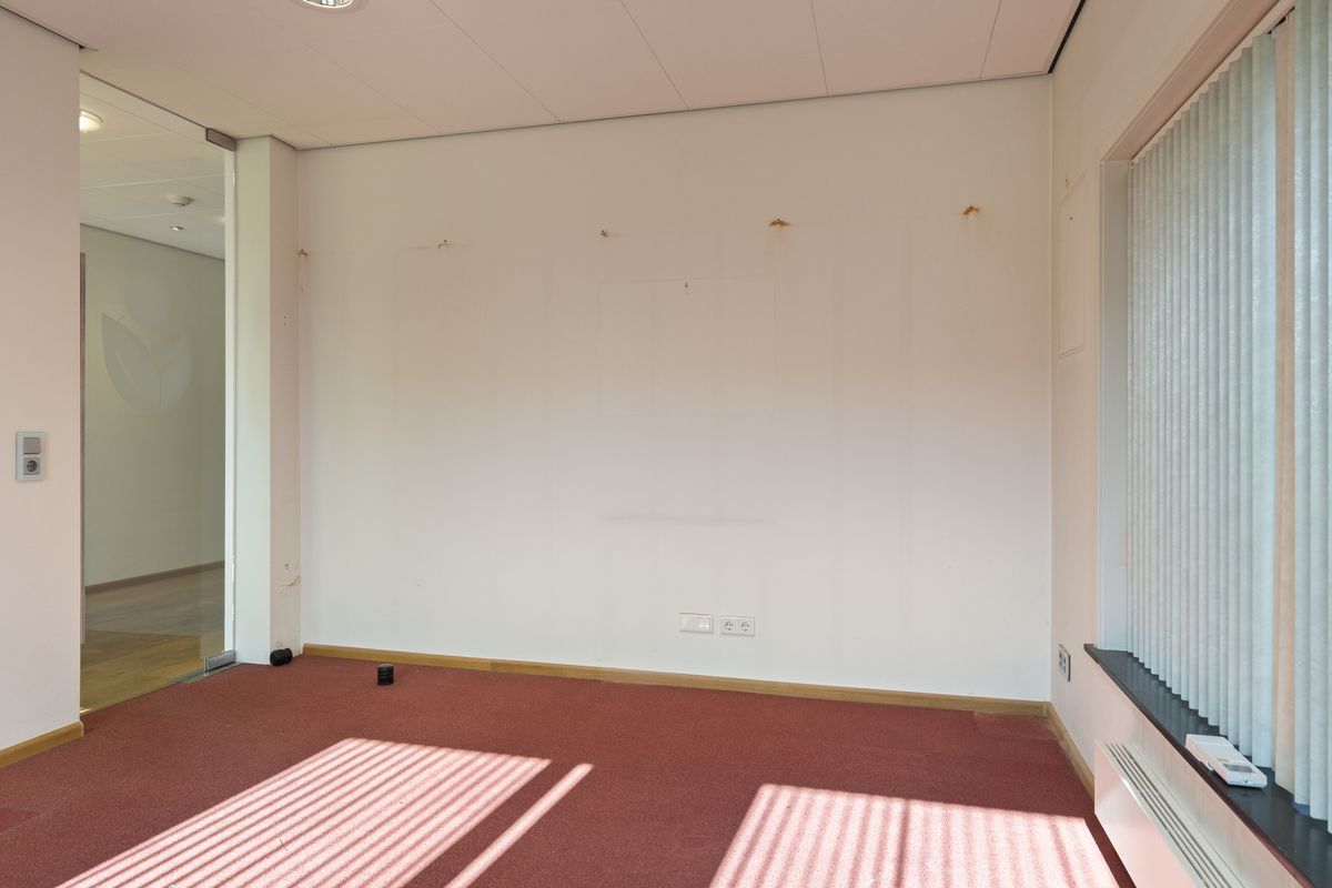 Burgemeester de Bruïnelaan 5, ZWIJNDRECHT