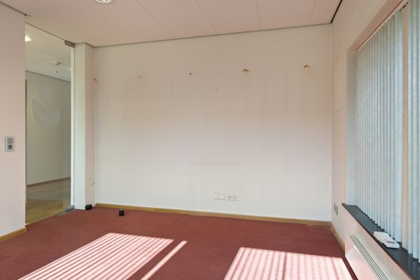 Burgemeester de Bruïnelaan 5, ZWIJNDRECHT