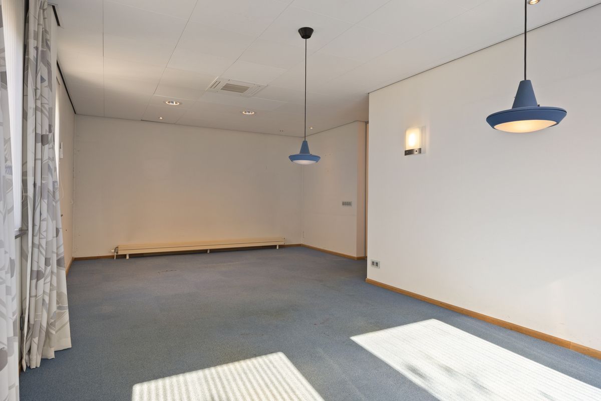 Burgemeester de Bruïnelaan 5, ZWIJNDRECHT