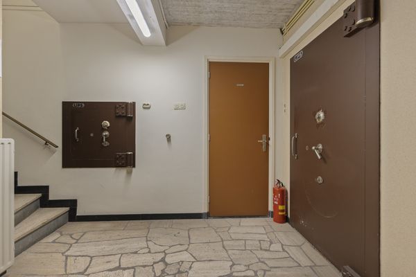 Burgemeester de Bruïnelaan 5, ZWIJNDRECHT