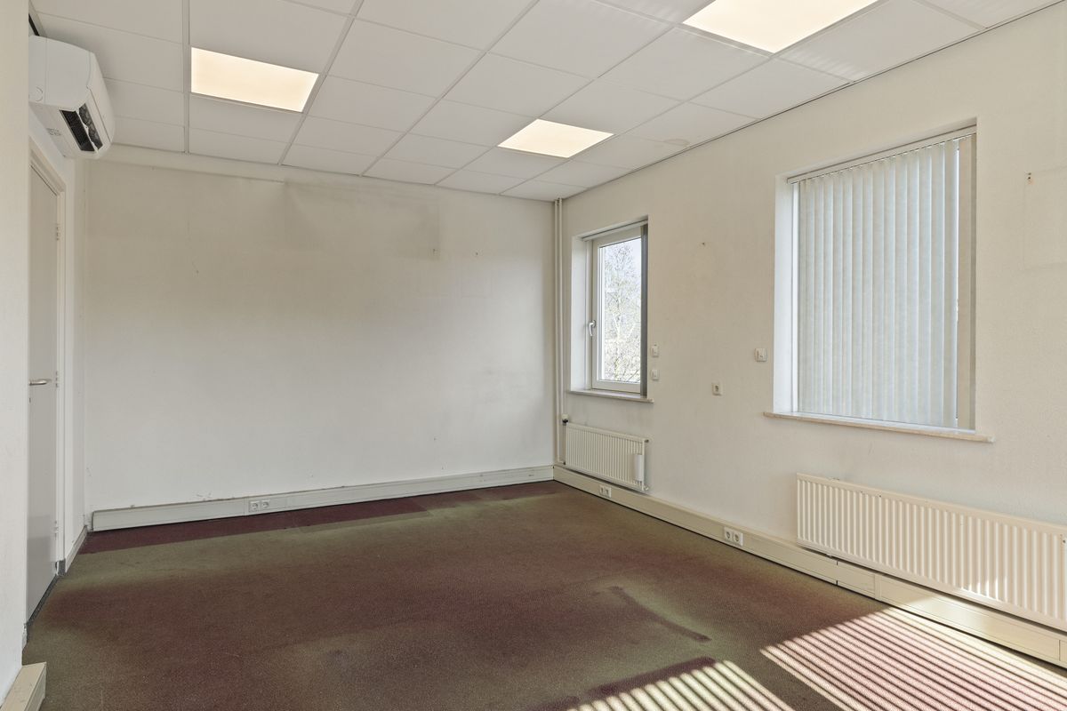 Burgemeester de Bruïnelaan 5, ZWIJNDRECHT