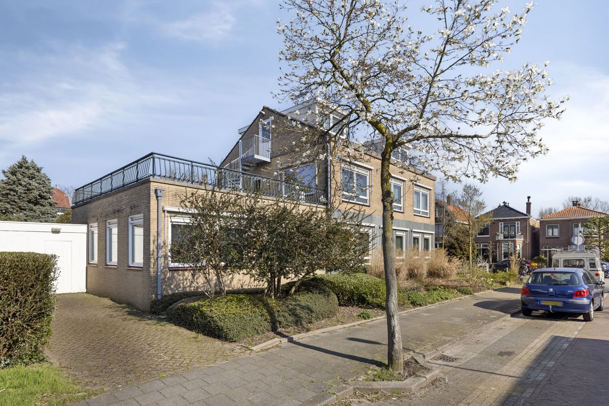 Burgemeester de Bruïnelaan 5, ZWIJNDRECHT