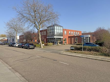 De Zelling 2, HENDRIK-IDO-AMBACHT